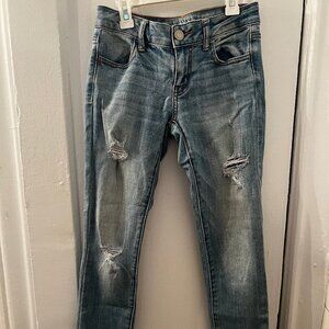 AMERICAN EAGLE Size 0 Light Blue Ripped Jeggings